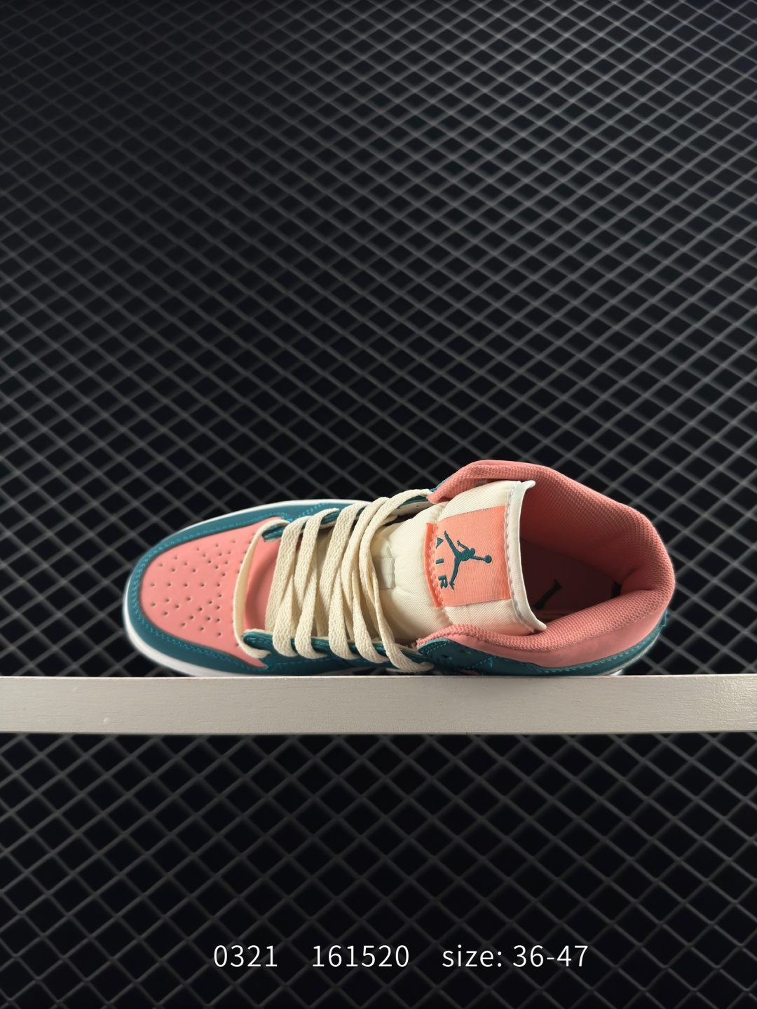 Nike Air Jordan 1 Retro Mid